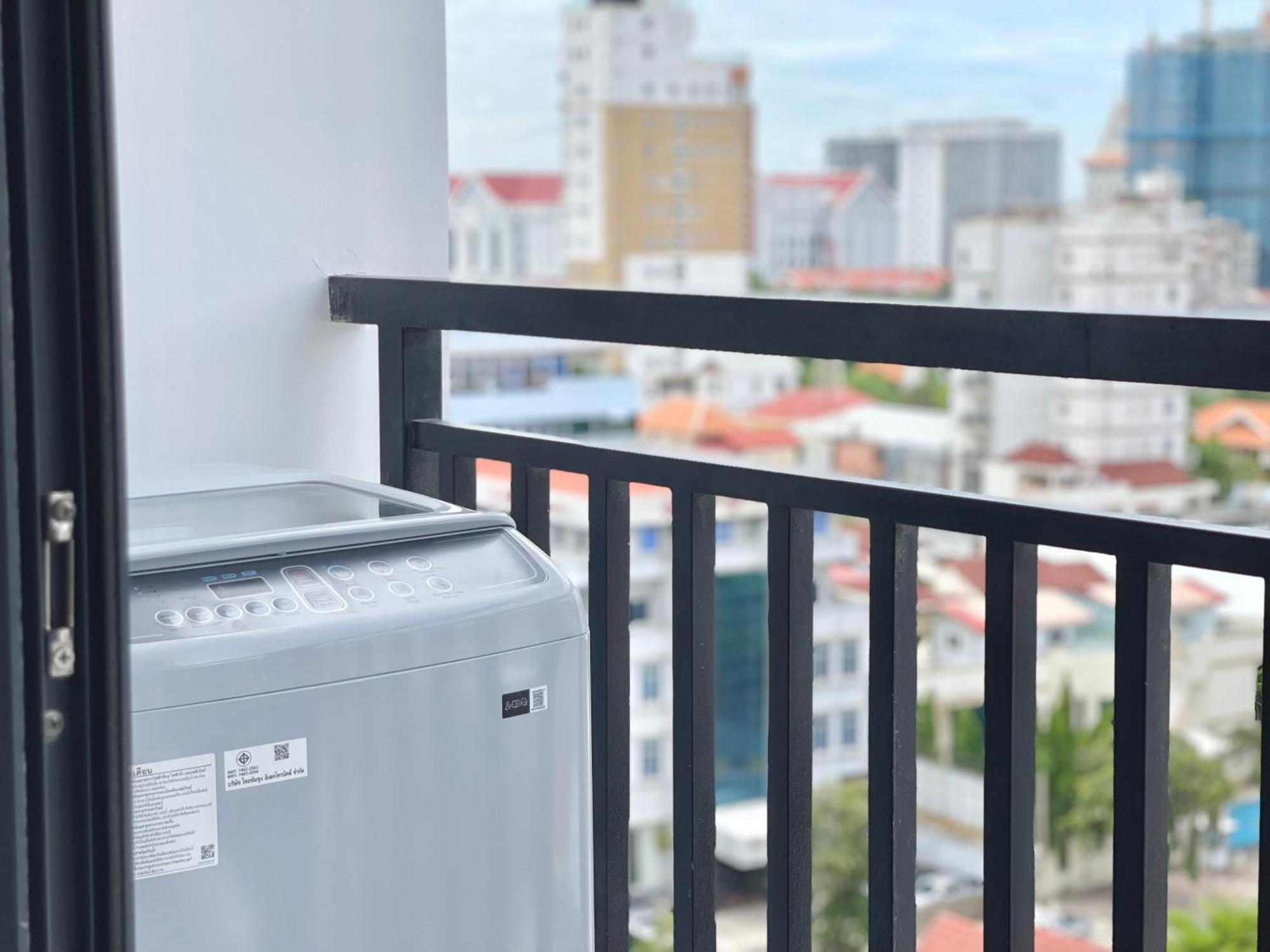 Real Hope Apartments Phnom Penh - Free Laundry Exterior photo